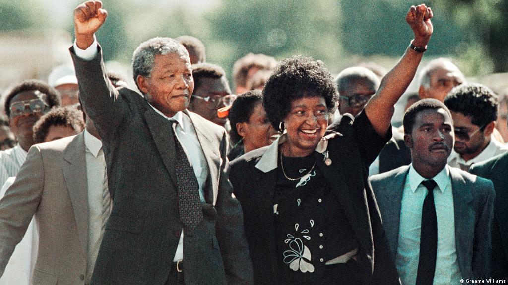 AndFinallySV's tweet photo. #OnThisDay, 11th of February 1990.

#NelsonMandela was released after 27 years of imprisonment. 

#AndFinally https://t.co/KYXg3VaLEI