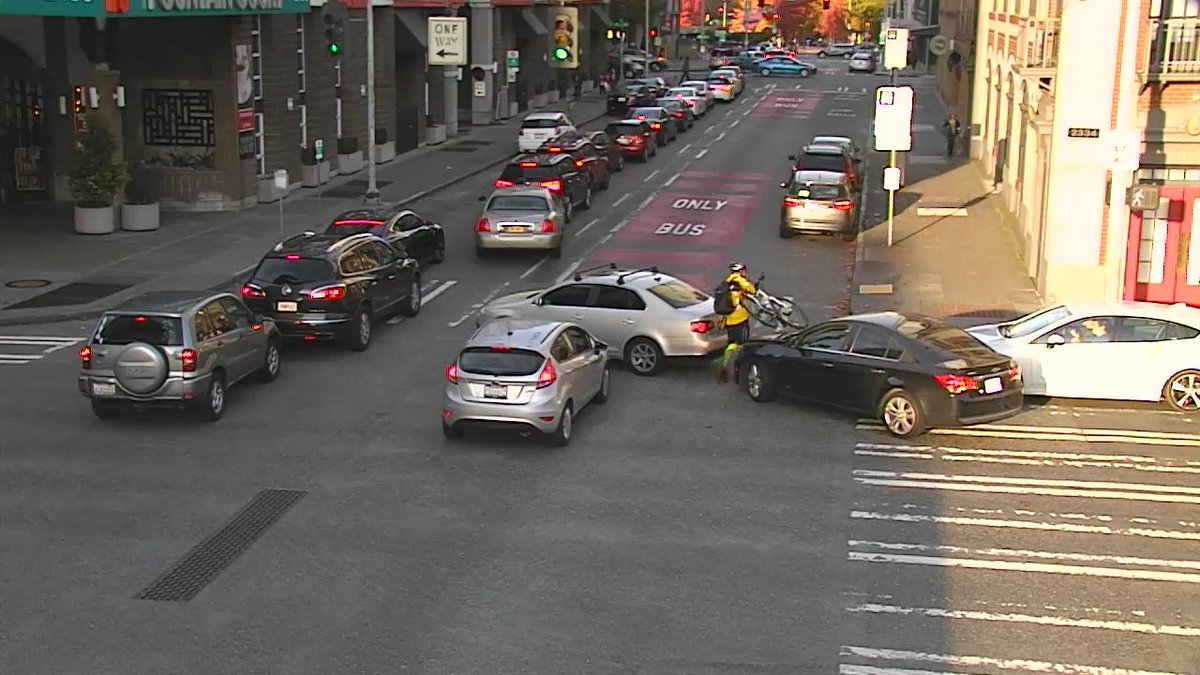 seattledot's tweet photo. When approaching an intersection, make sure to stop at the white line before crosswalks. Blocking crosswalks can increase the risk of crashes and prevent people from safely crossing the street. #DontBlockTheBox https://t.co/rmRqmxNm6l