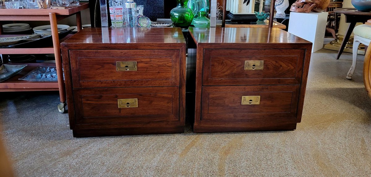 Modern_Picks's tweet photo. Excited to share the latest addition to my #etsy shop: Pair Henredon Campaign Walnut Scene One Nightstands https://t.co/TBGPYa4xDU #brown #no #midcentury #mcmnightstands #walnutnightstands #mcmendtables #pairmcmnightstands #pairmcmendtables #henredoncampaign https://t.co/nemAJZVcFf