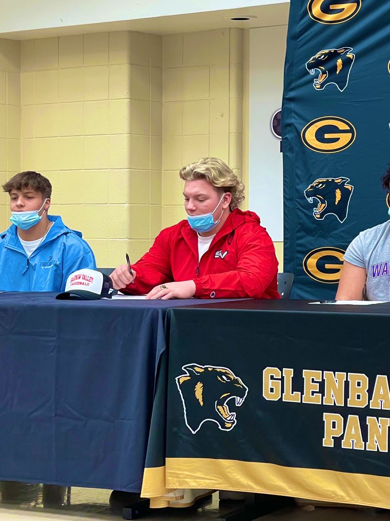 PRobertson67's tweet photo. Thank you to all the coaches that have reached out and took time to recruit me. I appreciate you and all your time! I am excited to be signing with Saginaw Valley State and start the next chapter of my football career! Go cardinals!🔴🔵🎯 @GNfootball https://t.co/nF4NPYCQ9b