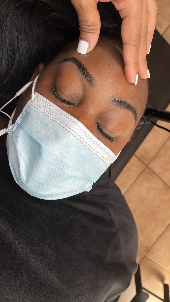 browsbytuck's tweet photo. #greensborobrows #336brows #esty #esthetician #brows #ncat https://t.co/92yUuvzg6X