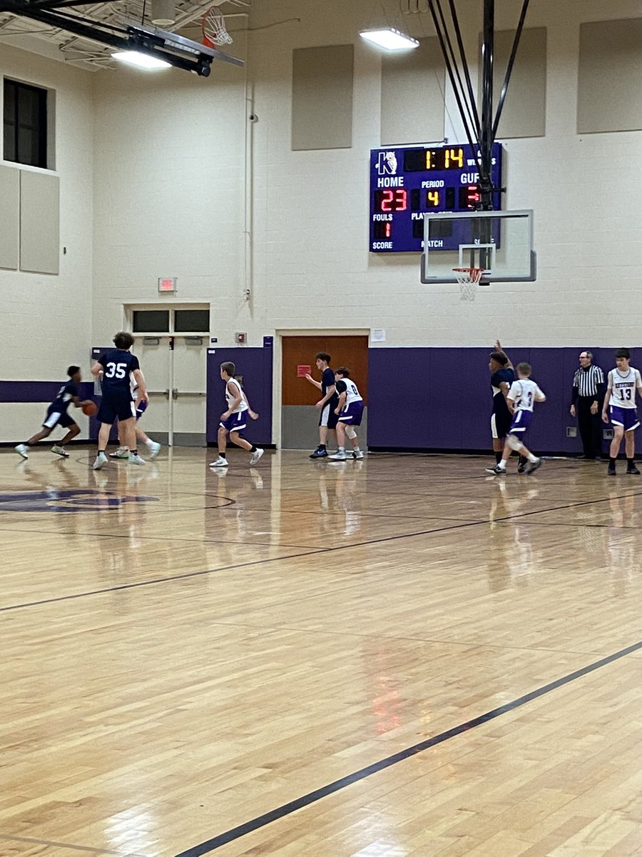 ctrakas_'s tweet photo. 8th Grade played Oberlin tough but falls 27-33. @jbaileyKLSAD @MrsGibson_KMS @CatsBoysBball @gregmorgan1984 @kmscheer_5thELA https://t.co/3DIUkojy9L