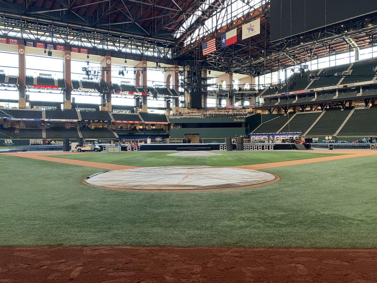 Bout at the Ballpark is gonna be awesome!