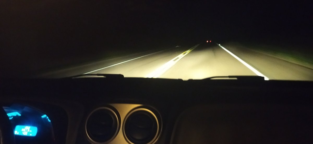 Rengo1891's tweet photo. La ruta en la noche 🤤 https://t.co/QdXVXuTpby