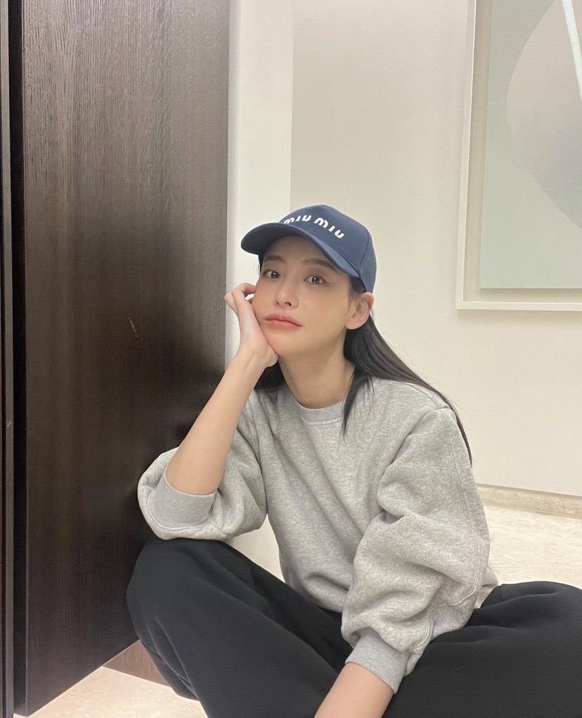 📸 #NEWBALANCExMIUMIU 

- Atualização recente da Yeon Seo em seu feed via instagram! 

🔗 instagram.com/ohvely22

#OhYeonSeo #오연서