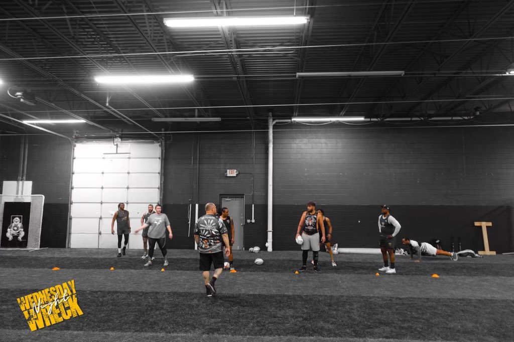 clerugbyleague's tweet photo. And it begins….. 🔥🔥🔥🔥 https://t.co/AqZmE4oHY4