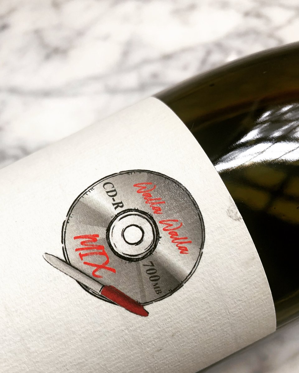 ElephantSeven's tweet image. Spinning a #throwback #💿 2018 #WallaWallaSyrah #WallaWalla #Syrah #wallawallamix #cdr #cdmix #cd #sharpie #vintage #wawine #wallawallawine #redwine #wine #winelabel