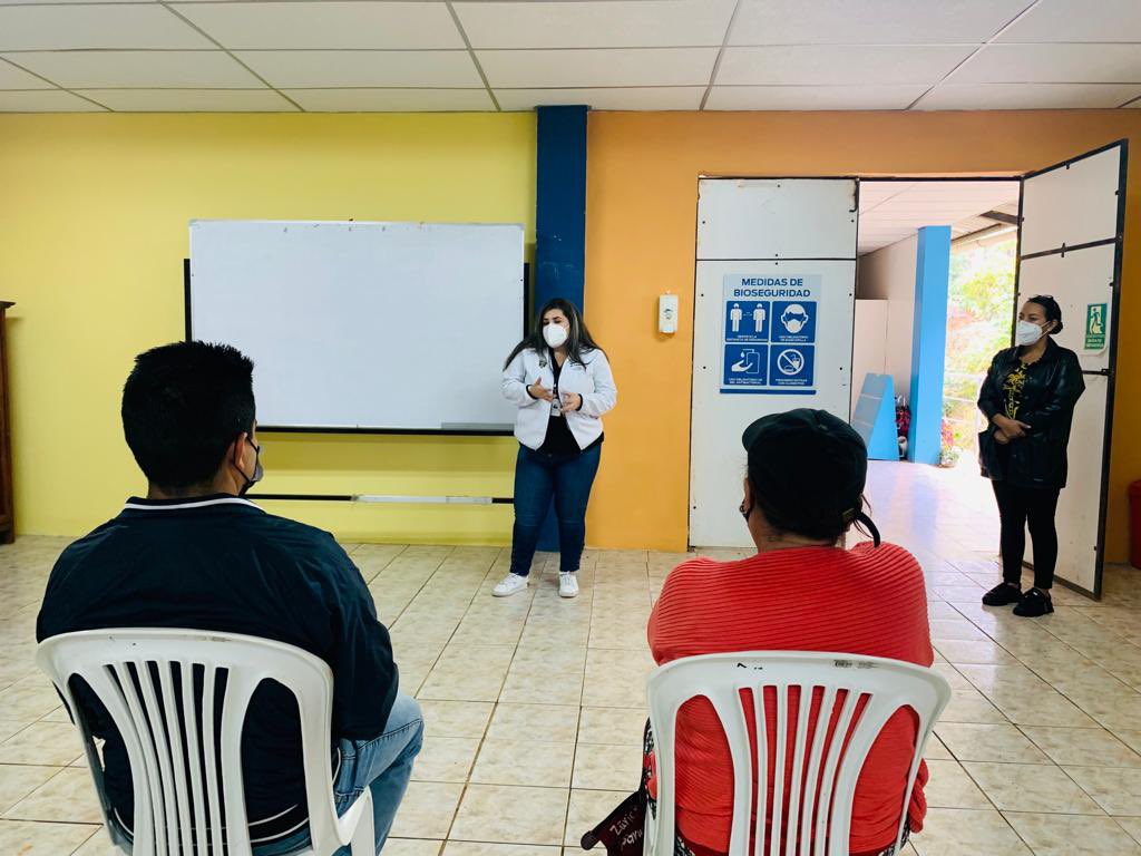 mintur_zonal7's tweet photo. Personal de la Unidad de Acreditación y Control de la OT Loja, mantuvo reunión con @KleverSanchezA, Alcalde #Olmedo para definir acciones de fortalecimiento turístico de este destino cafetalero, además realizan  visita técnica y socialización de normativa.

#JuntosLoLogramos https://t.co/5x6T9wzKlF