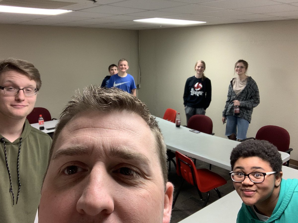 Great lunch today with our January Students of the Month! Asked a question about the most daring thing they have ever done and the stories kept coming. Great stuff! Continue to be leaders and pushing yourselves that extra degree! #Lunchontheprincipal #212