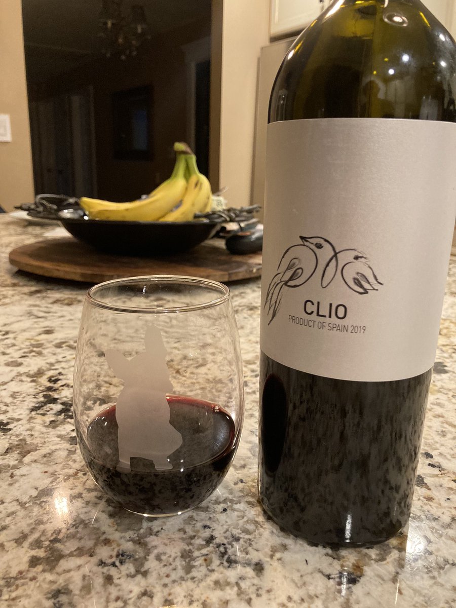 d_kolesar's tweet photo. @JohnMFodera @jwalkermobile @RussellVine1981 @SeagreenWench @AmauryCarrasco Having a glass now too. Cheers! https://t.co/AcfP9Veobw