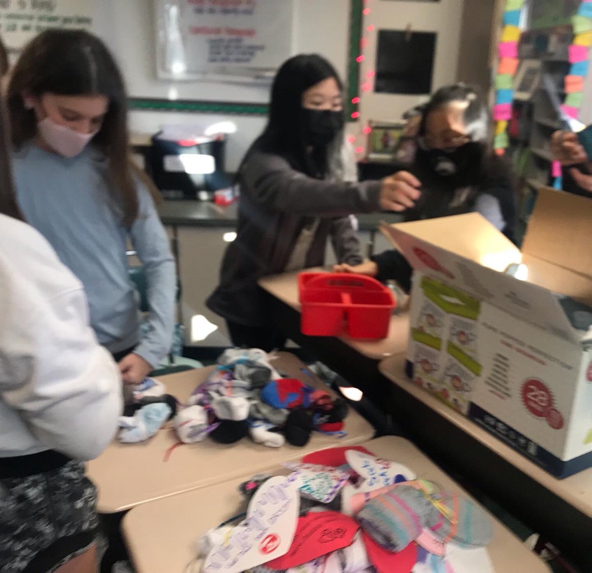 EIS Ambassadors hosted the “Have a Heart” Sock Drive and donated hundreds of socks with sweet notes to <a href="/DallasISDHEP/">Dallas ISD Homeless Education Program</a> ❤️💗💜 #CompassionateService #EISfamily #DragonsCARE <a href="/EubanksDragons/">Eubanks Intermediate</a> <a href="/Carrollisd/">Carroll ISD</a>