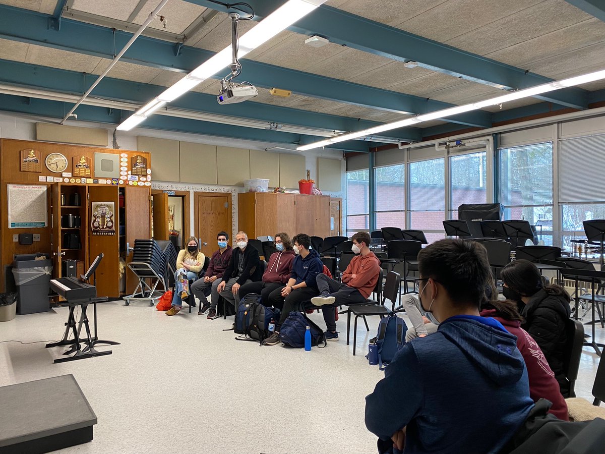 SharonHighMusic's tweet photo. Today, Tri-M members got to talk to Mr. Michael Korn, a local orchestral director, and discuss many topics, including repertoire selection and general ensemble environments.  Thank you so much to Mr. Korn for his time and expertise! https://t.co/yJVM4hWKOY