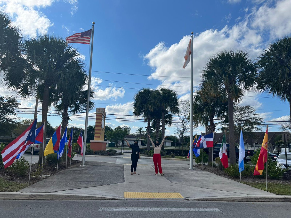 Vanmar1525's tweet photo. 🎉Celebramos la diversidad de culturas 💃🏽 Nuestros estudiantes enriquecen nuestra escuela. 
Subetubandera🇵🇷 https://t.co/ZwkwtUUmMv