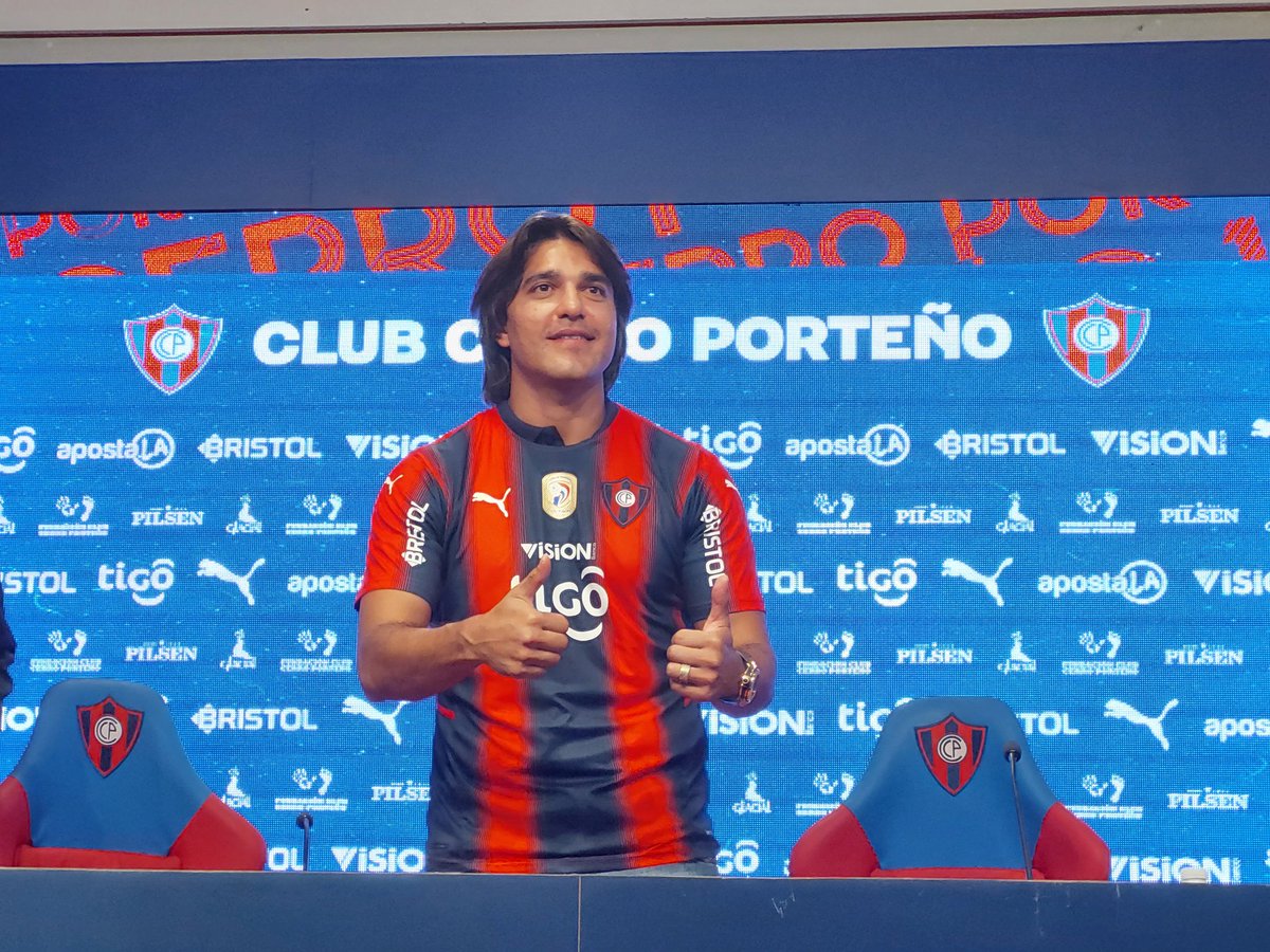 ✅Estudio Central
✅Móvil en el aeropuerto 
✅Móvil en el hotel
✅Móvil en Cerro Porteño 
Que TRABAJO nos mandamos hoy!!!
FELIZ por el deber cumplido y por todo el equipo de @mundoCERRO <a href="/1330am/">Radio Chaco Boreal</a> 
GRACIAS por estar con nosotros dia a dia!
🔵🔴💪🏻👏🏻👏🏻👏🏻