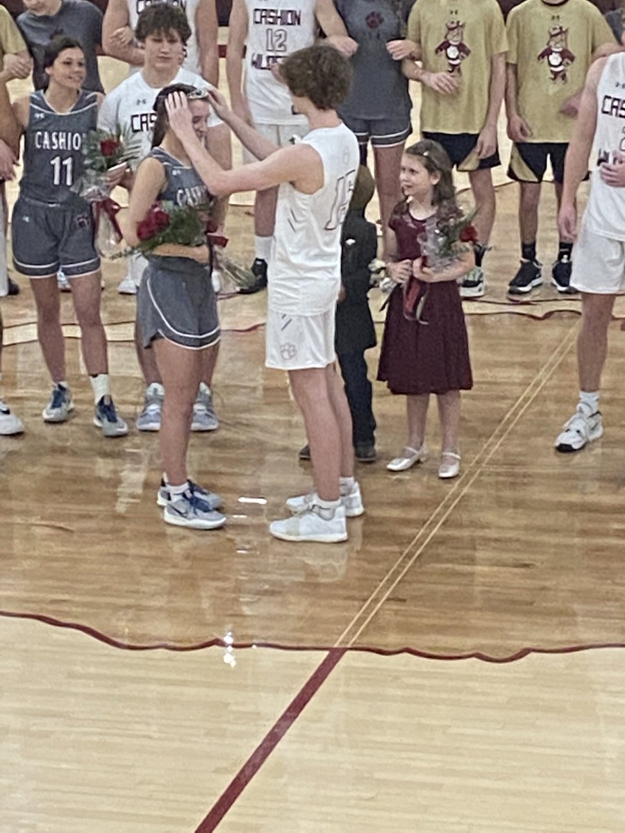 2022 Cashion basketball homecoming king &amp; queen! <a href="/FrazierAustin15/">Austin Frazier</a> <a href="/bellawoody1/">Bella Woody</a>. Proud parents! <a href="/Sdwoody6/">Stephenie Woody</a> <a href="/JoshFrazierOKC/">Josh Frazier</a>. Congrats! Well deserved.