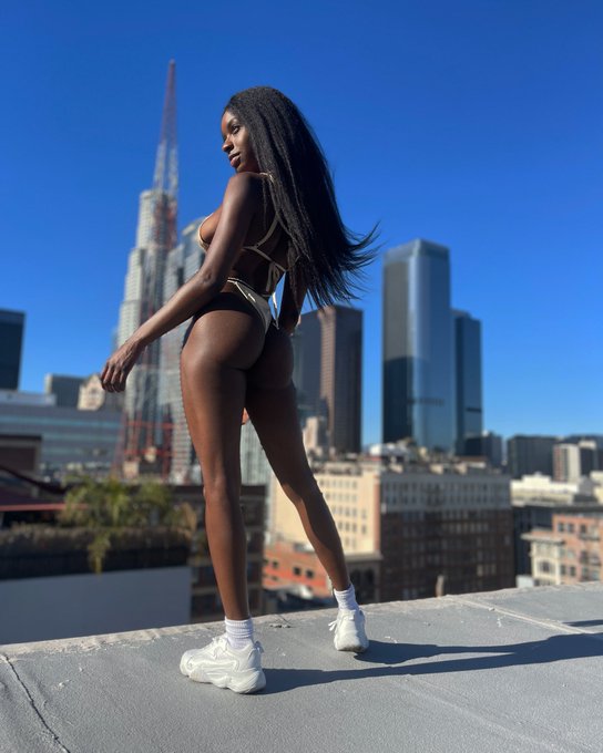 What&rsquo;s up Bri? https://t.co/TKaP4tFSUx<a href="/tag/bewitchingseason"class="tags"><span>#bewitchingseason</span></a>