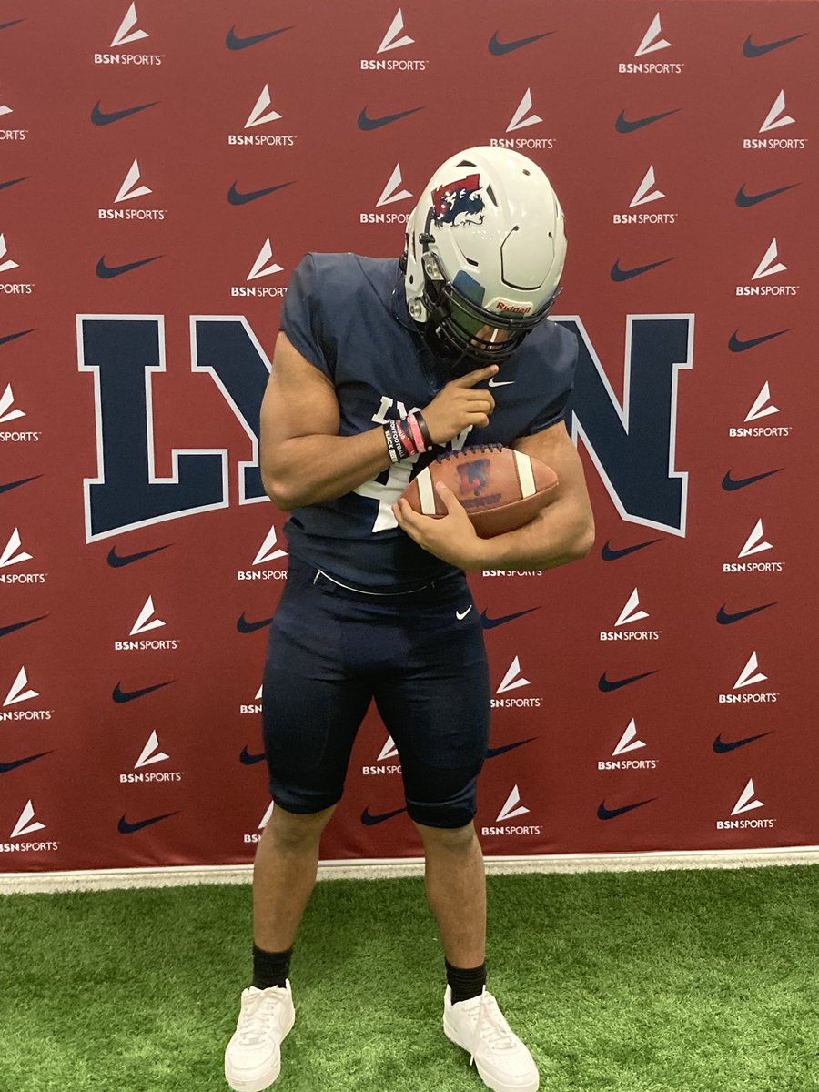 Lawrence Jones tweet media