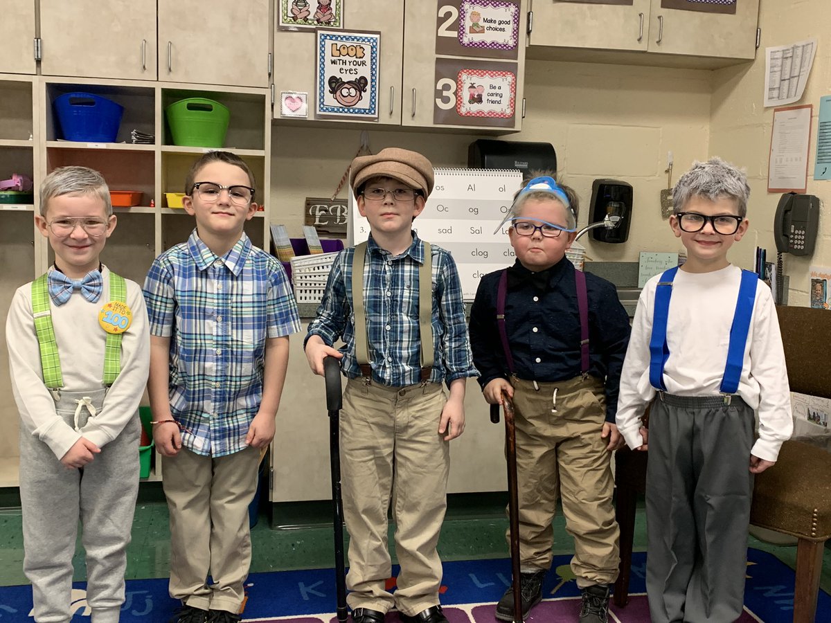 cm_ebs's tweet photo. Happy 100th day! @JonestownElem https://t.co/rpxQA9udVJ
