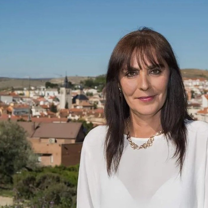 CDCdeArganda's tweet image. Hoy nos ha dejado nuestra concejala de Deportes y actividades saludables Alicia Amieba. Desde el @CDCdeArganda queremos transmitir nuestro pésame y acompañar en el sentimiento a toda la familia. Descanse en paz