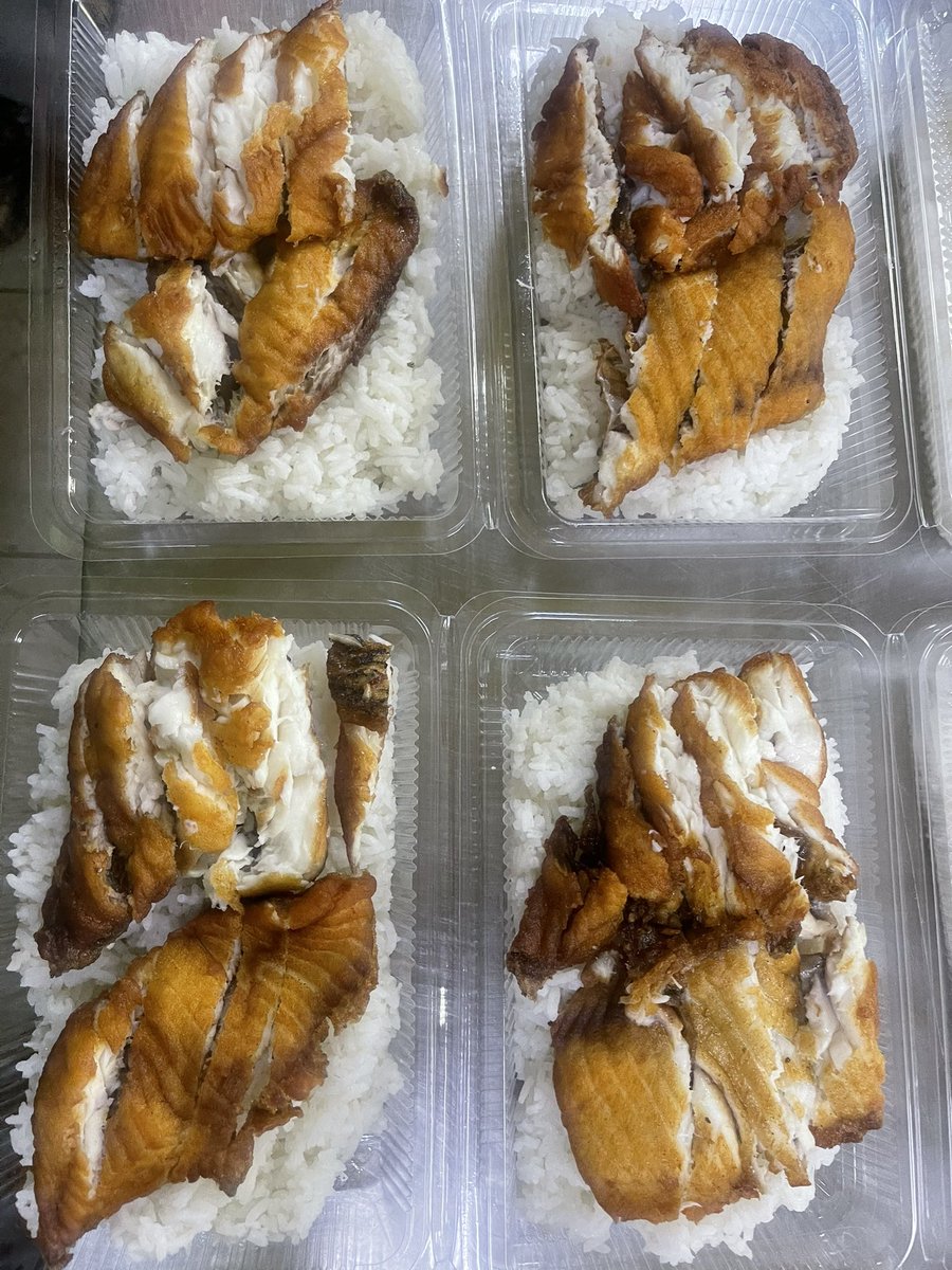 สามารถสั่งข้าวปลาทอดเจ๊จงได้ใน
>> Robinhood 💜 นะคะ