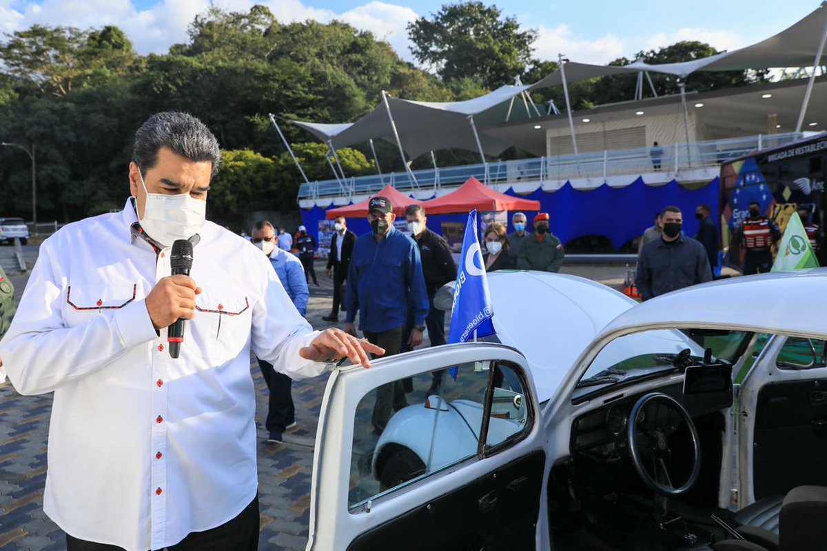 Realizamos un maravilloso encuentro para celebrar el 3er Aniversario de la Gran Misión Transporte Venezuela, en el que mostramos la inventiva de nuestros innovadores. La ciencia, tecnología y esfuerzo propio, garantizará el bienestar del pueblo. ¡Jamás Detendremos la Marcha!