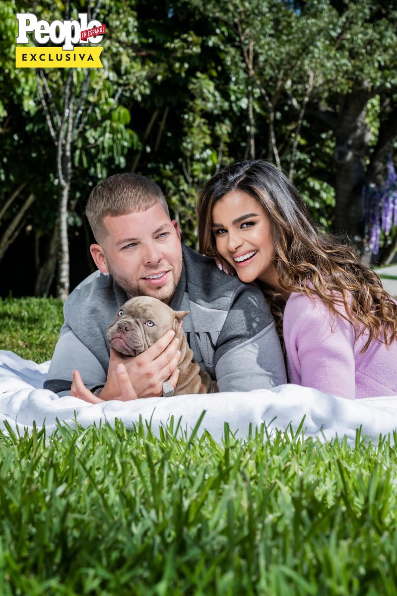 ClaryMolinaRD's tweet photo. Portada para @peopleenespanol Gracias por esto tan hermoso! 😍😍😍 Estamos felices!!! ❤️ https://t.co/qT5w1Hl4jM