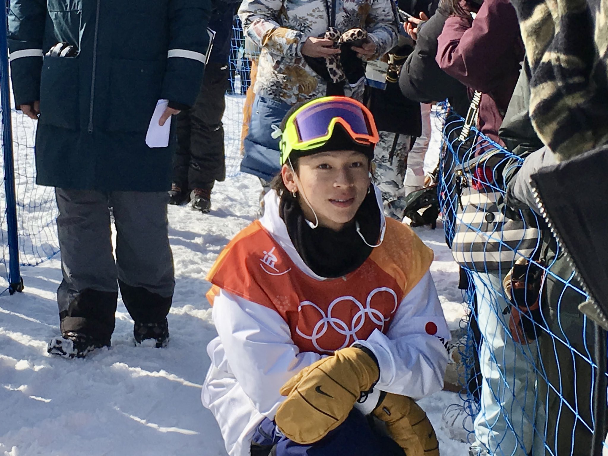 Hirotaka 平野歩夢選手 4年前の平昌 滑った直後だし クールなイメージだし だけどこんなチャンスもうないし と思い切って声掛けたら 気さくに写真撮影に応じてくれて こんなに優しい人柄の選手だったんだと感激しました 一緒に撮ってもらった写真