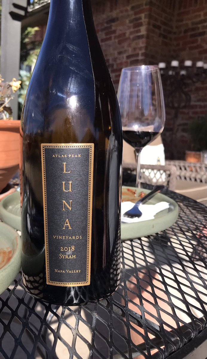 I asked myself…why don’t you drink more Syrah? This one was fabulous. Maybe the weather and company helped. Too bad this winery doesn’t exist anymore. #patioweather