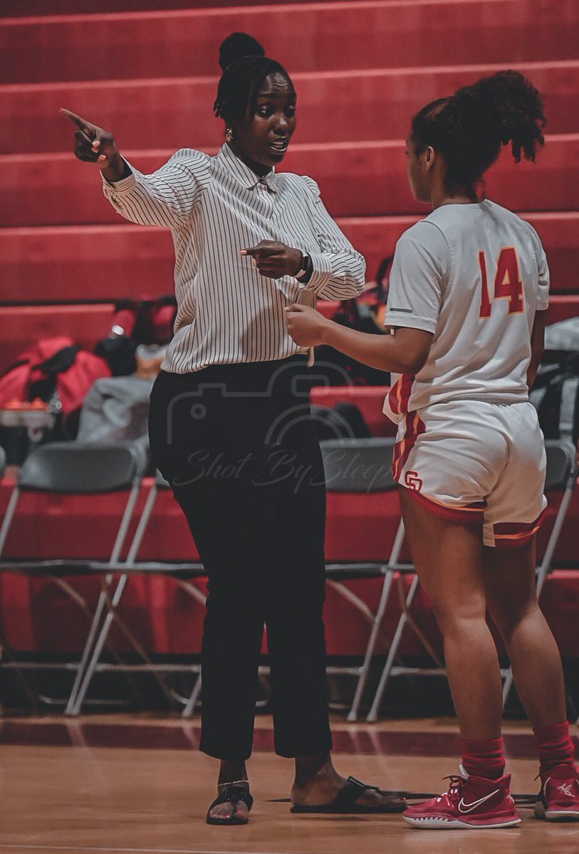 SAthletesLBB's tweet photo. .@SBgirlshoops, @CanesWBB alum, former @WashMystics small forward turned Mayor of @DaniaBeachFL Tamara James, coaching the #SouthBroward #LadyBulldogs tonight vs #Flanagan 📸 @ThaRealSleep https://t.co/X79Uz8zb0f