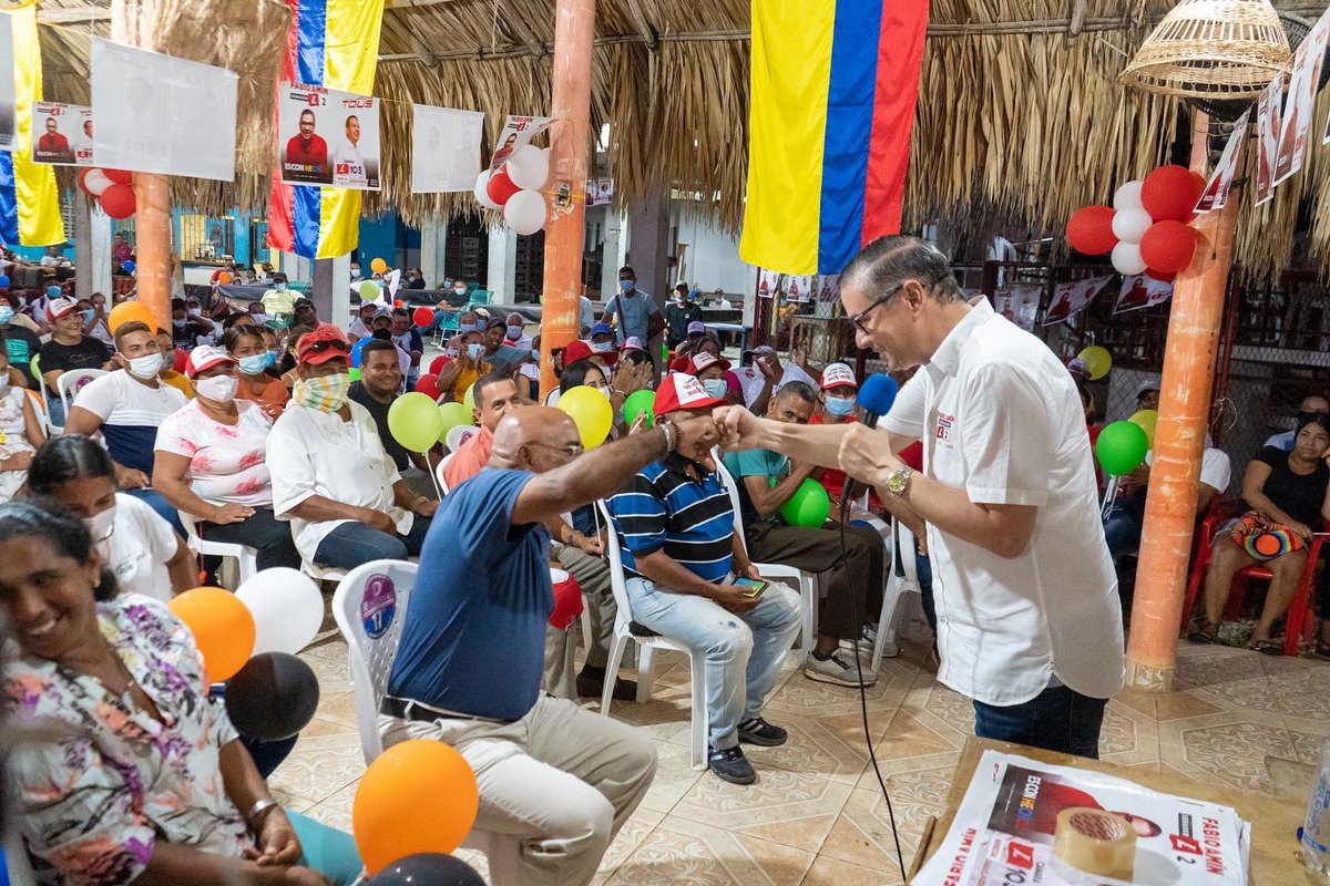 fabioaminsaleme's tweet photo. Se pegó el #ModoL2 y el #ModoTous 🚩🚩
Muy agradecidos con el Kikismo liderado por el exconcejal de #Lorica Kike Rodríguez y sus amigos.
¡Seguimos creciendo! 🙌🏽
#EsConHechos 🇨🇴
#FabioAminSenador 🚩L2
@JocheTous https://t.co/sFAQEgvgb1