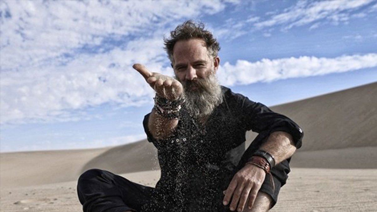 Die Groot Niks met <a href="/realsandilands/">Neil Sandilands</a> begin môre op <a href="/kykNETtv/">kykNET TV</a>.

Moet dit nie misloop nie. Lees meer hier: jousterre.co.za/2022/02/11/392…