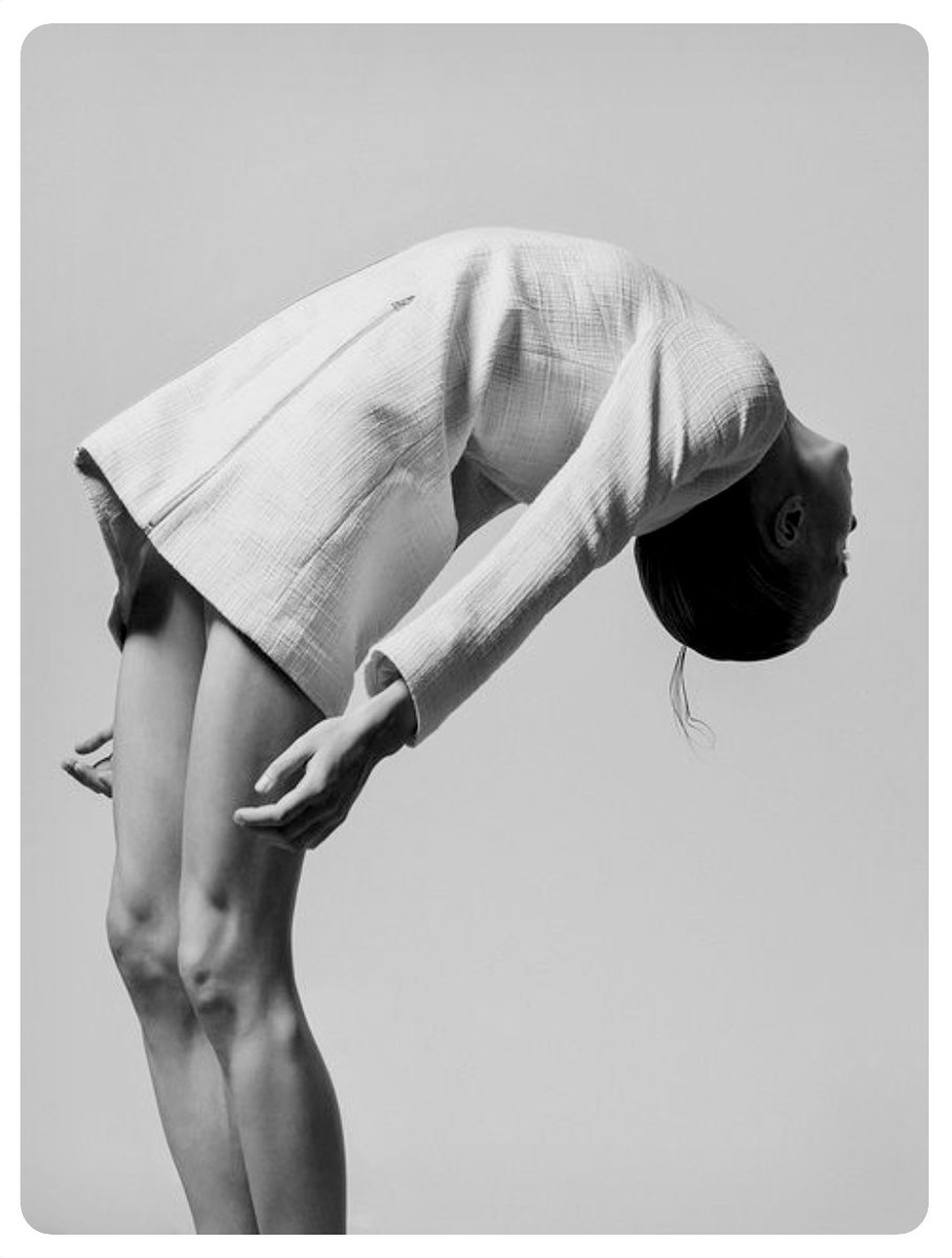 lacancircle's tweet photo. There are no limits to the concessions a woman will make for her man, whether it be with her body, her soul, her possessions. The 'Lacanian' man, on the contrary, is heavily clogged, burdened &amp; embarrassed by having, &amp;, since he has something to lose, condemned to prudence. JAM https://t.co/TJYMZko7sC