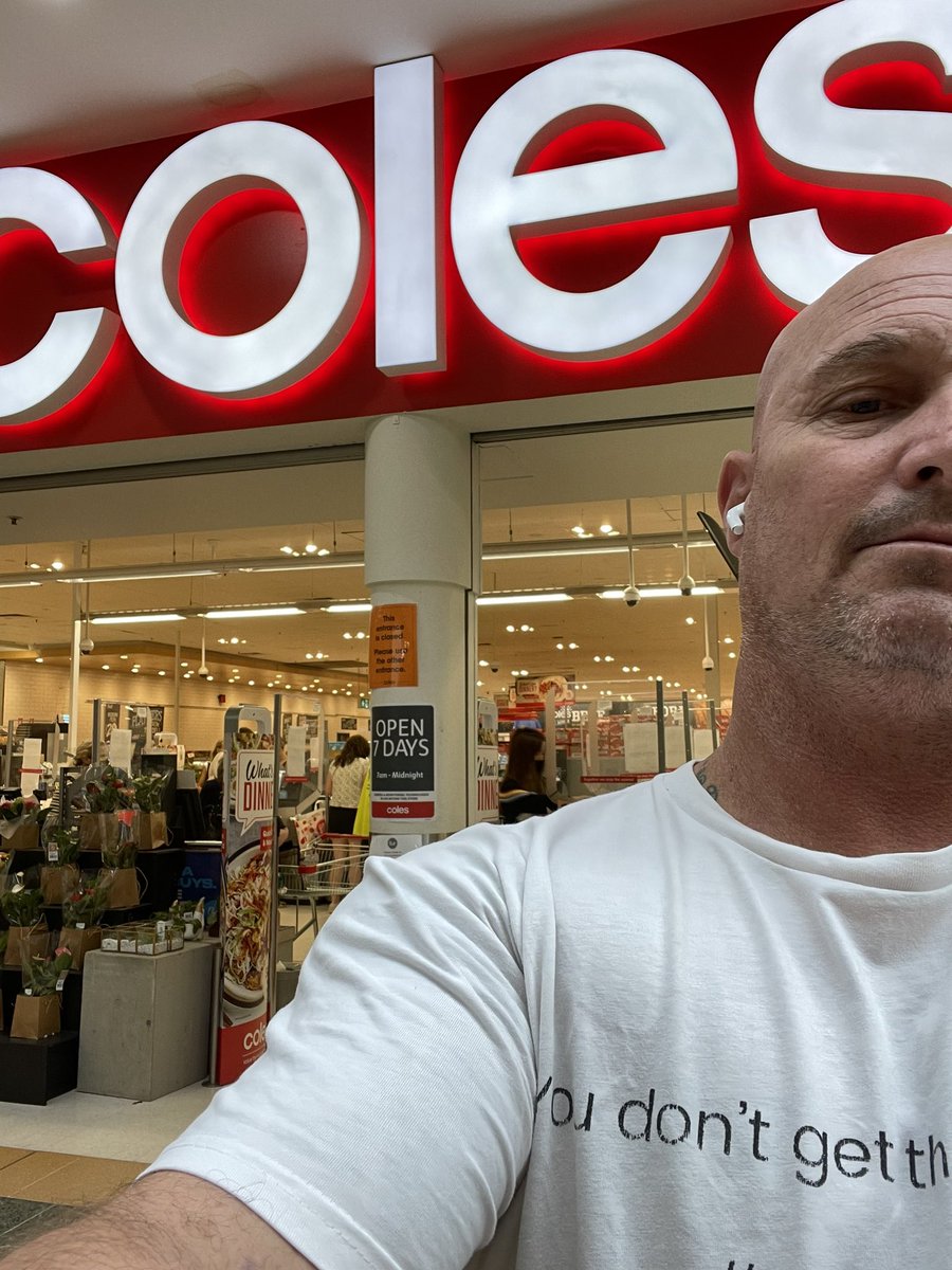 consult_a_crim's tweet photo. Entire grocery shop at #coles no mask. No request to put one on either. Call da cops. https://t.co/jlmT6ICdbr