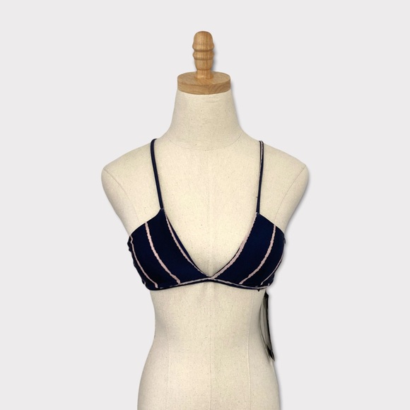 Chilispice's tweet image. So good I had to share! Check out all the items I'm loving on @Poshmarkapp #poshmark #fashion #style #shopmycloset #melroseandmarket #vix #melbymelissa: posh.mk/v3HH8IKnynb