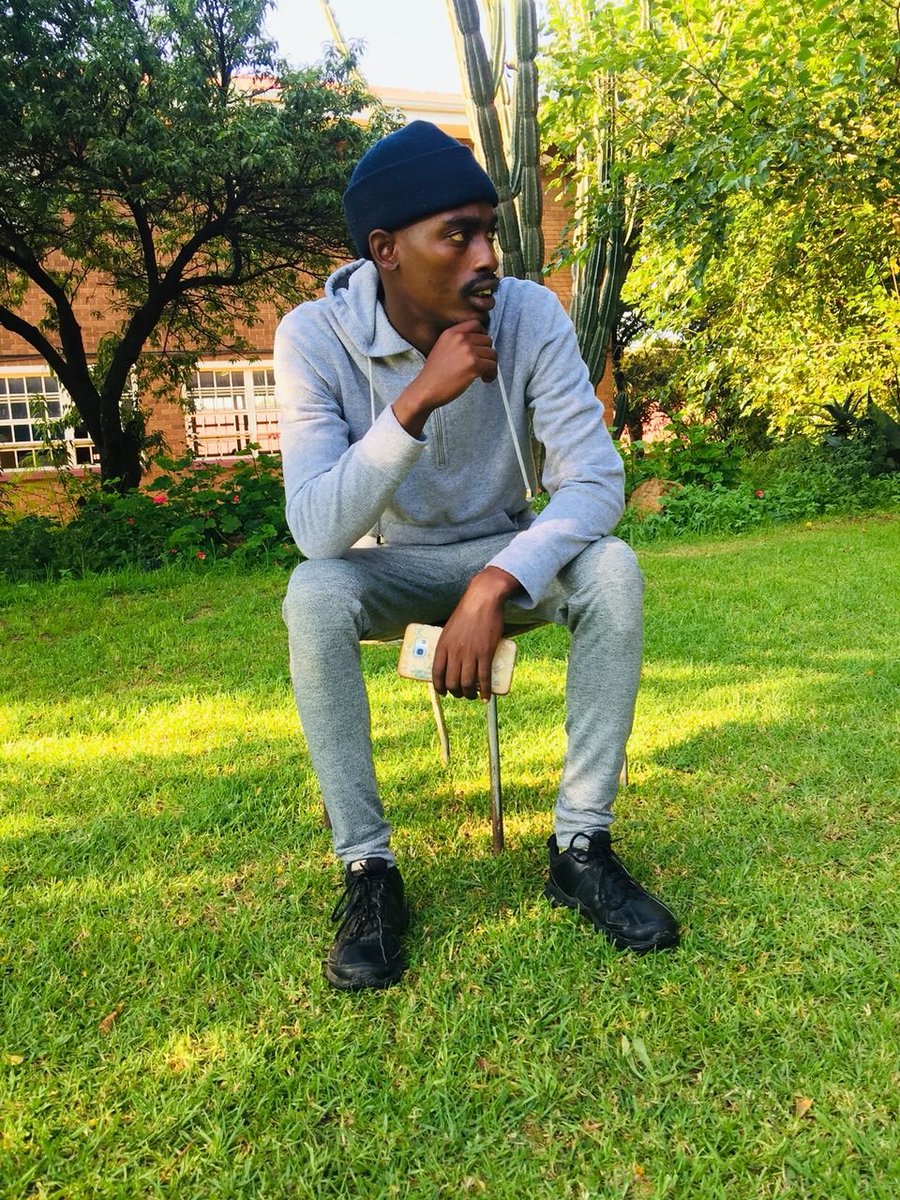 Happy friday🤗
Dont forget to live for yourself
There will always be rumours about you weather your doing good or bad🤞🏿 so be you and do what you love!
Have a lit weekend guys!!!Asbonge