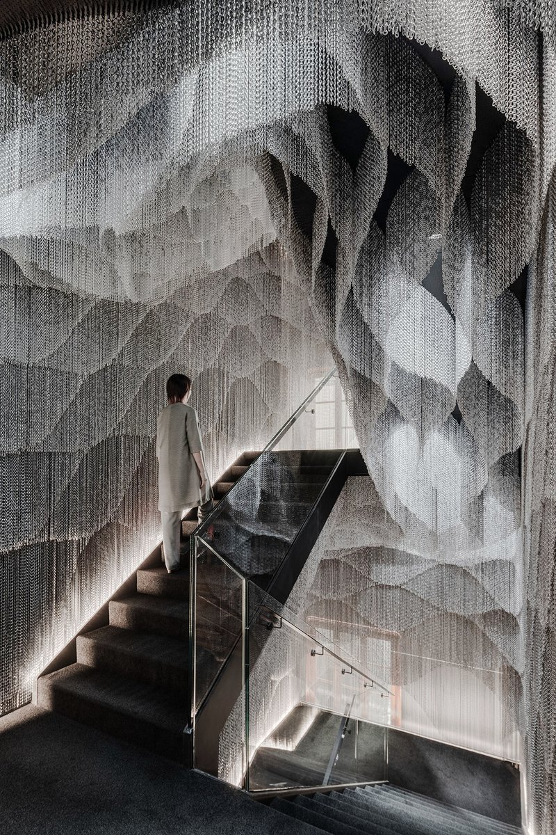 ArchDaily's tweet image. New Interior for Casa Batlló Stairs &amp;amp; Atrium / Kengo Kuma &amp;amp; Associates archdaily.com/967908/new-int…