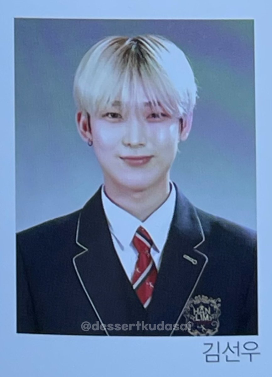 My_Hypen's tweet photo. ซอนอูกับเจย์จบม.6จากโรงเรียนฮันลิมในวันนี้ รูปจบการศึกษาปังมากๆอ่ะเติบโตกันแล้ว🥺🤍 https://t.co/yFqvsxJ2w7