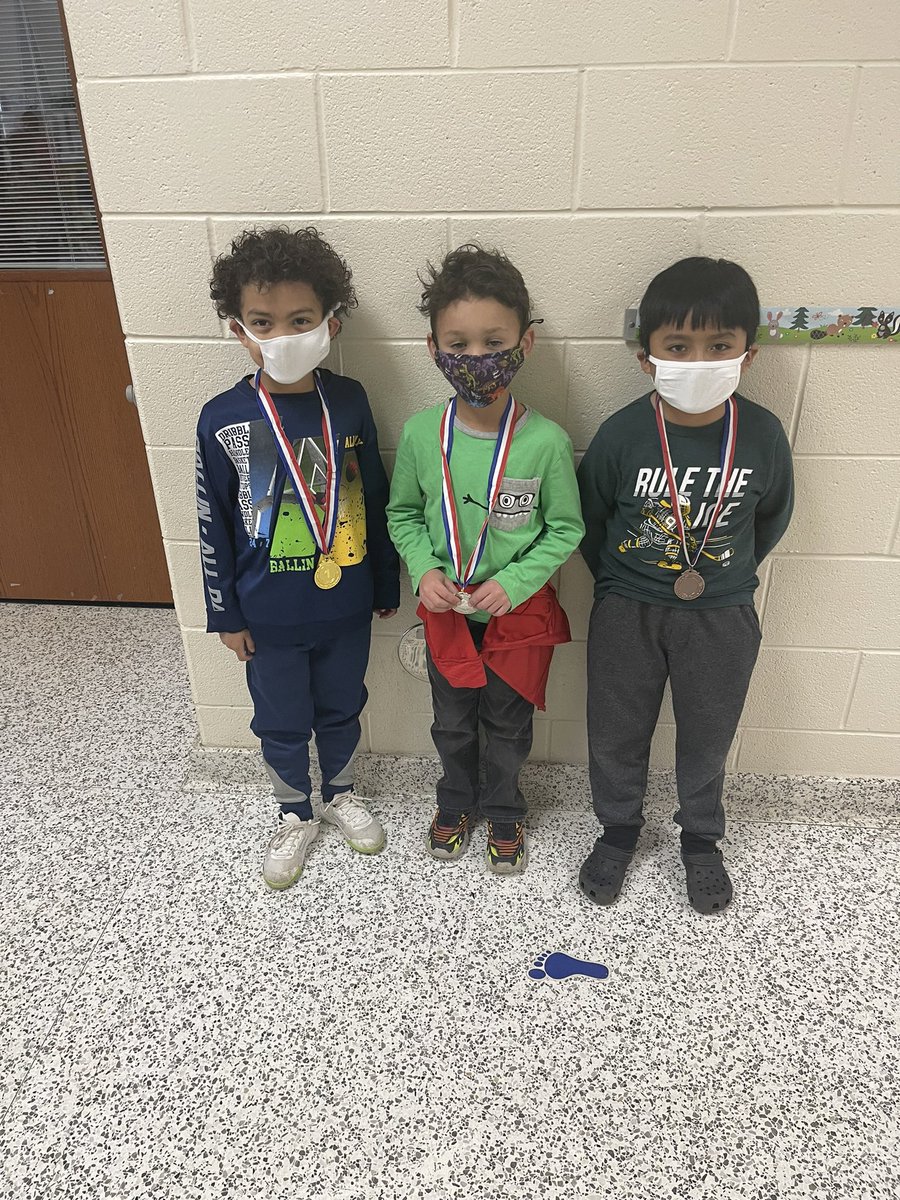 ShootyourShot32's tweet photo. Addition Masters with my 1st and 2nd grade babies!! It was so cute to watch them so anxious and excited all in one!! 🥇🥈🥉🤗🤗!! By the end of May we will all be math masters at CEES🧡💙🧡💙!!! https://t.co/cbWrE5gPvP