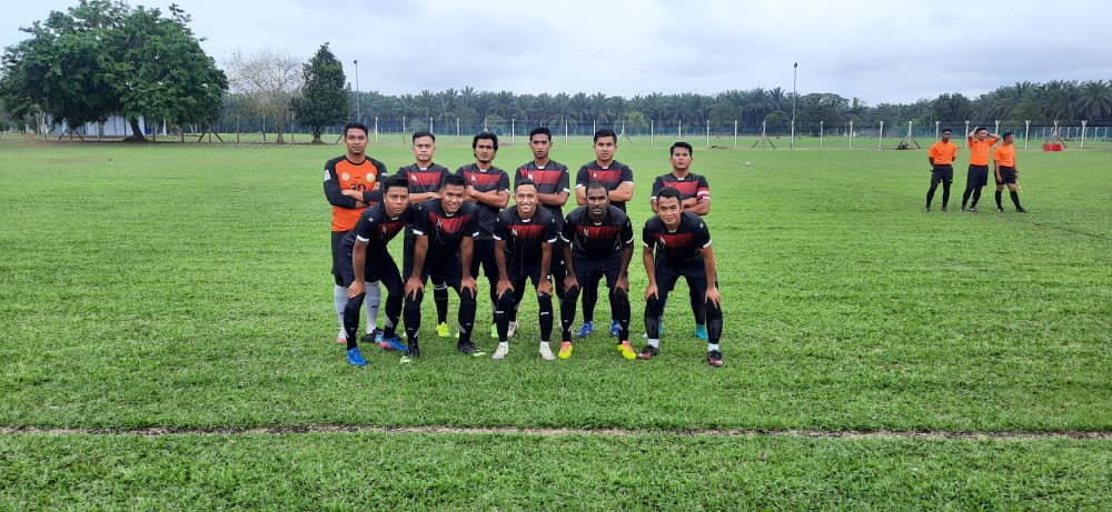 BolaTldm's tweet photo. Strike again!!! Kemenangan Pertama RMN FC dalam Kejohanan Bola Sepak Liga Pasir Panjang semalam. Semoga RMN FC terus maju.

#rmn22
#roadtoisg
#rahmatilahrmn 
@MkPLTLDM
@KDTEGUHSAMUDERA
@KDMAHAMIRU https://t.co/wQ5PsLA9K2
