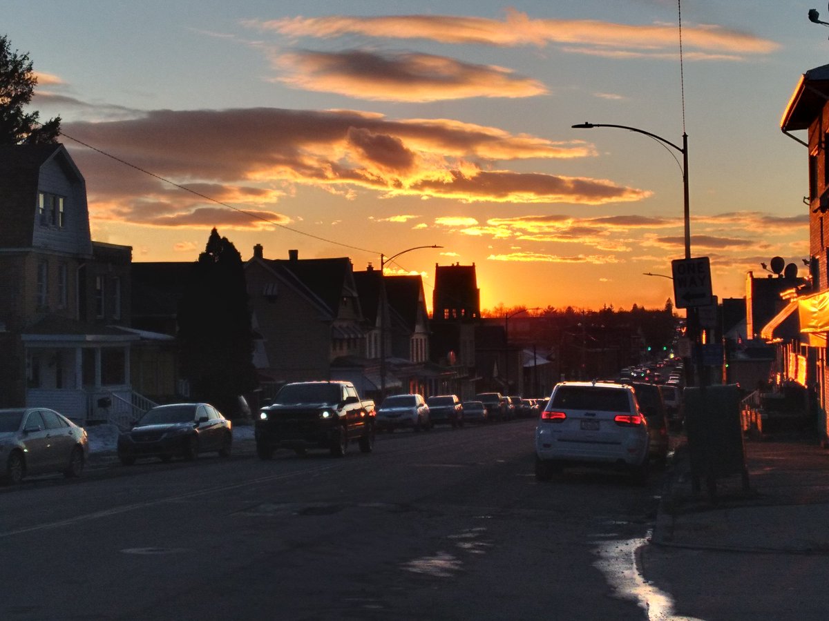 Kaylin5171's tweet photo. A stunning sunset silhouetting the Duplan silk mill tower in #HazletonPA today . https://t.co/bxsPpV2cmm