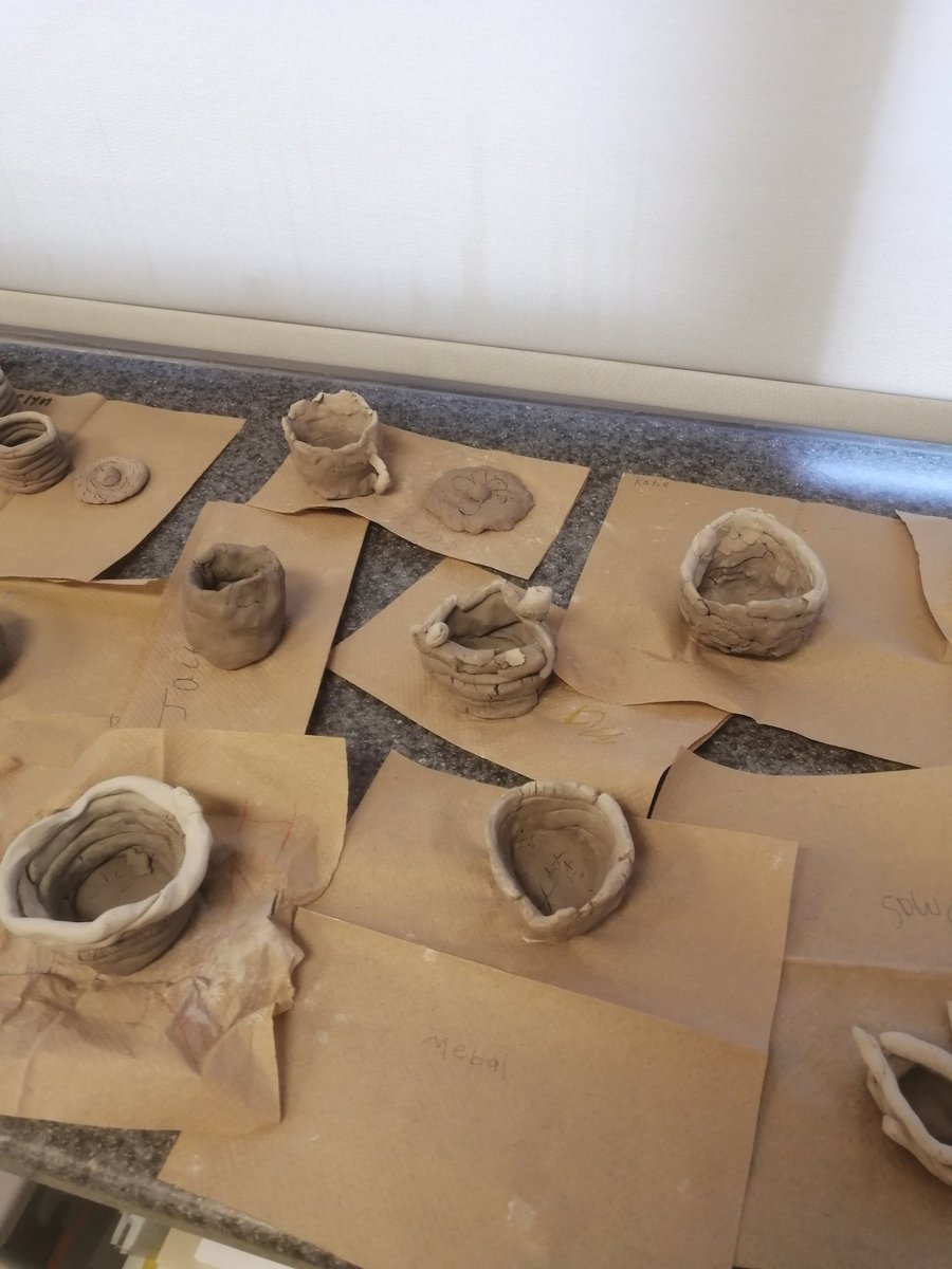 MsDoyle2's tweet photo. Thank you Jennifer from the City of Waterloo Museum for virtually teaching is about pottery! The students loved it! #coilpottery #messy #grit #growthmindset @stannestars @cityofwaterloomuseum @umbrellapjct https://t.co/kzm8IJXESP