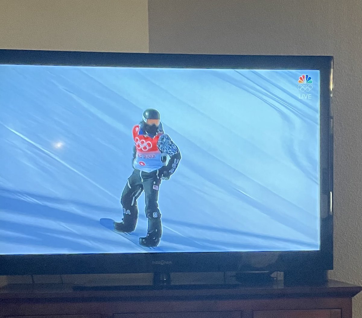 Isabelmartine_z's tweet photo. I love snowboarding ๐๐ ๐๐que deporte tan divertido #Olympics2022 #snowboarding #halfpipefinal #teamusa ๐บ๐ธ https://t.co/XTWgN3VJlW