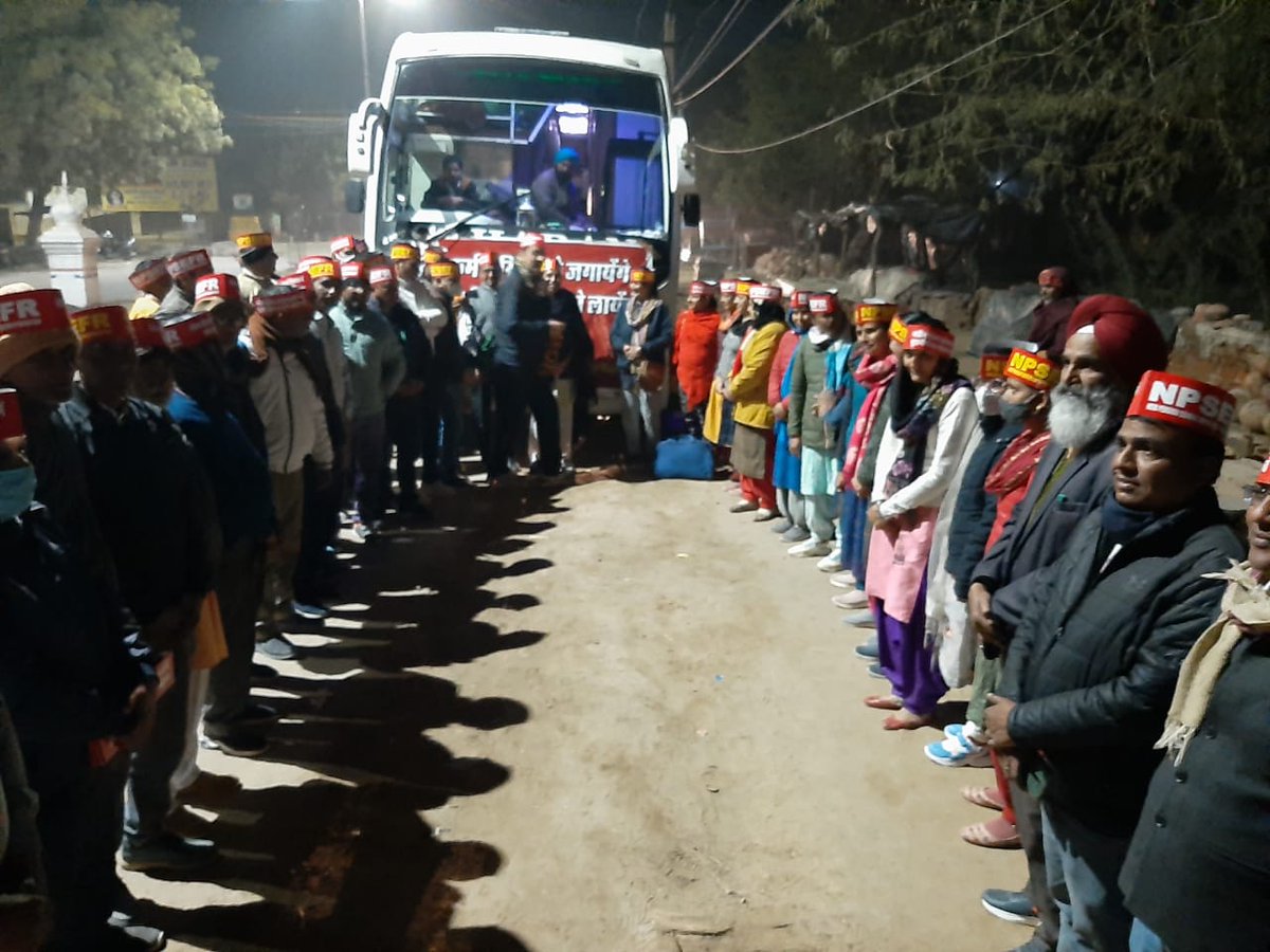 NPSEFR's tweet photo. #RestoreOldPension का प्रकरण:
विधानसभा पर विशाल धरना आज
प्रदेश के कोने-२ से शामिल होने आ रहे #NPS कार्मिक
पेंशन बहाली के लिए विभागीय संगठनों का मिल रहा पूरा समर्थन
#restoreRCSPensionRules1996 
@RajCMO @RajAssembly @RajGovOfficial @1stIndiaNews @zeerajasthan_ @RahulGandhi NPSEFR® https://t.co/yep1s6Bhcm