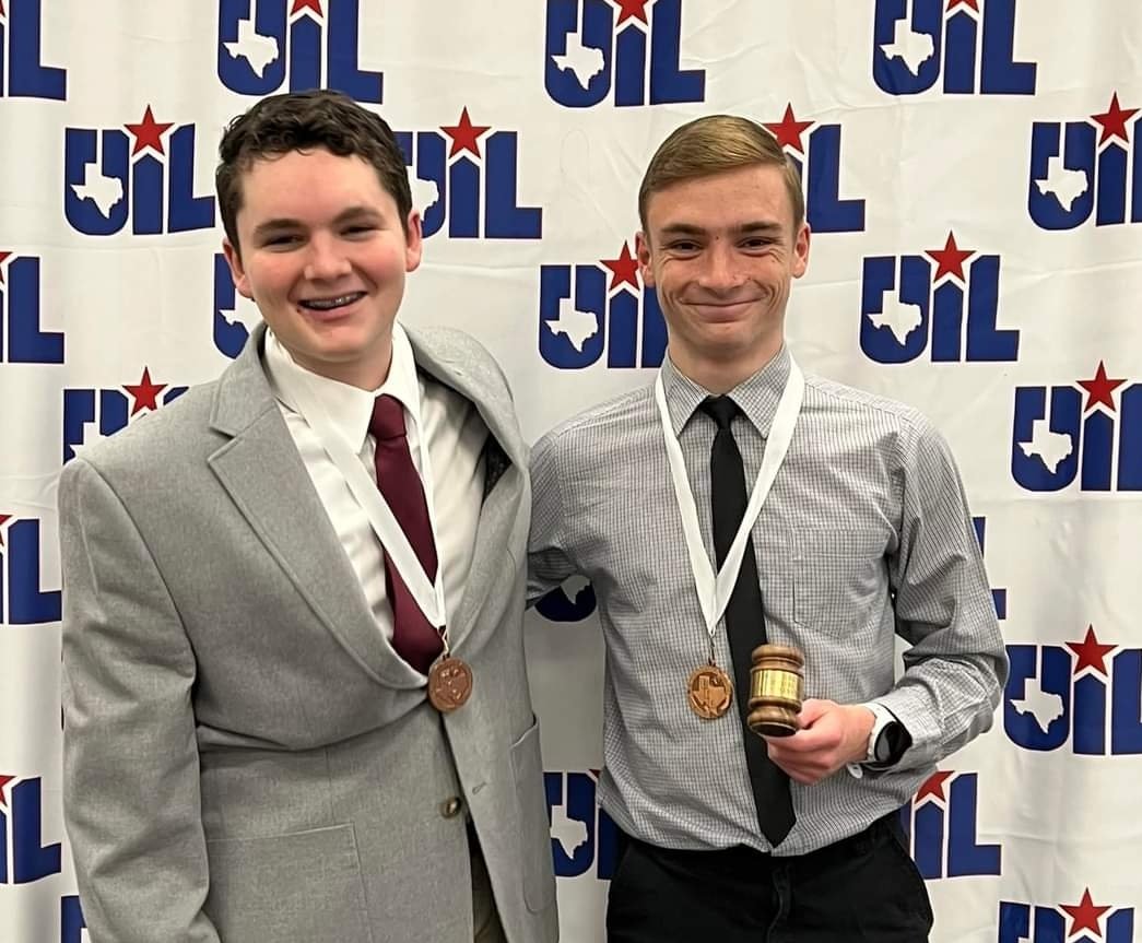 mhspantherradio's tweet photo. Congratulations to the Cx debate team of @caeleb_bridgins  and Bryce Hallmark for their success at the district tournament. They finished 3rd place and are the alternates to state! Caeleb was awarded the gavel for the top cx speaker in the district!! https://t.co/GXW8sWbART