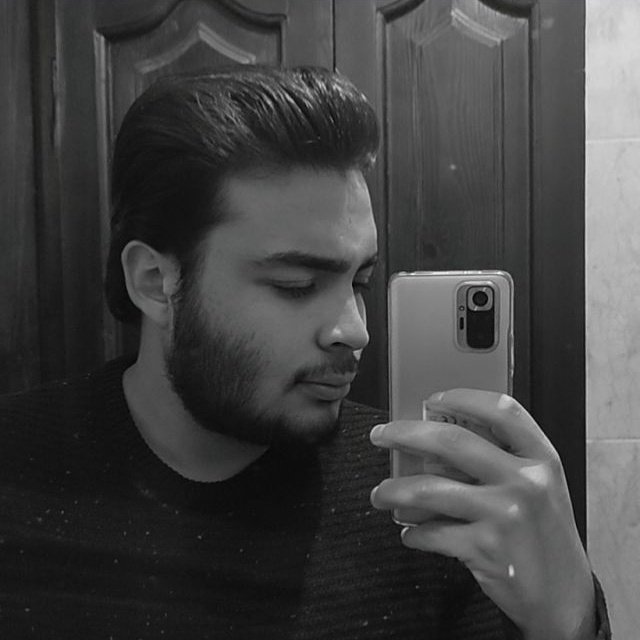 من قلبِ البساطَه يأتيِ الجَمالُ المُستثني💙
#NewProfilePic