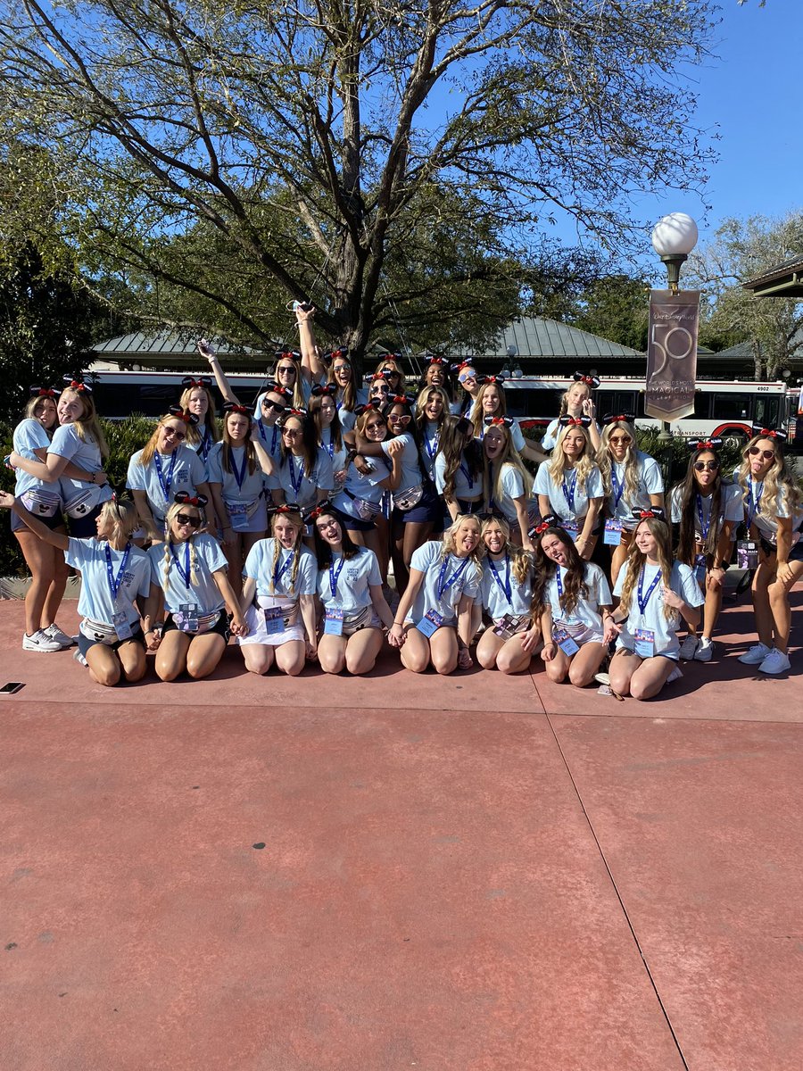LibertyCheer's tweet photo. Day 1: Magic Kingdom! https://t.co/GdLVdbrAQV
