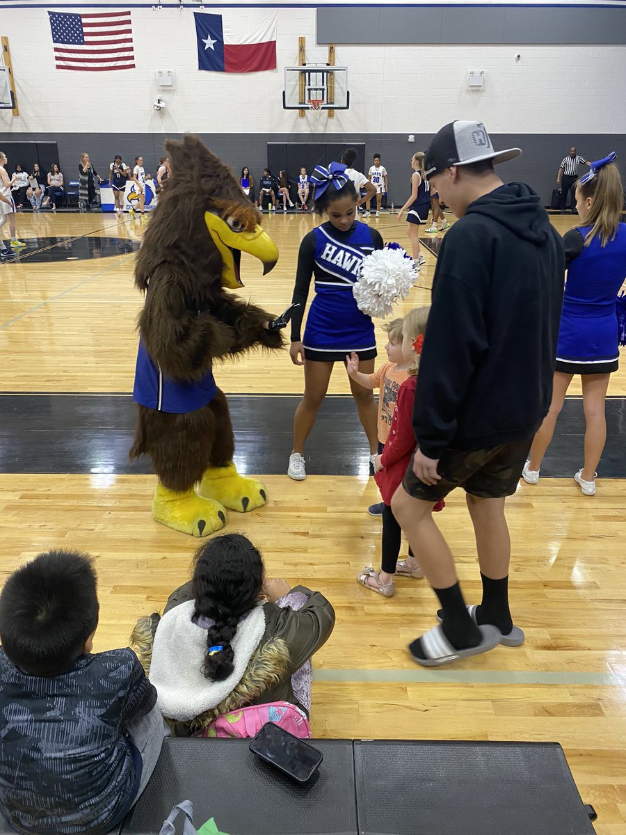 mrsalc02's tweet photo. Jacoby’s final Howie the Hawk cheer performance was tonight! We are so proud of him as the inaugural mascot of @ProsperHaysMS ! We are a little biased, but he served his school well! 💙💙💙 @HawksCheer21 https://t.co/dbCcYnqXCB