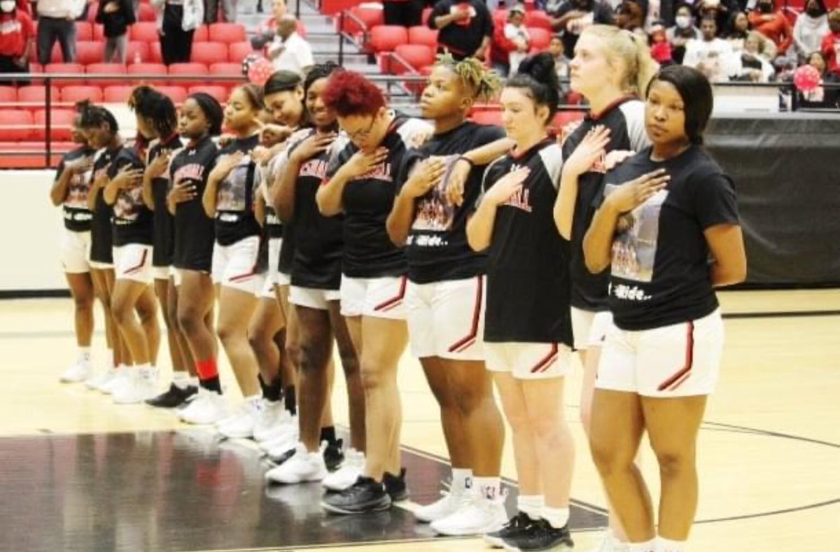 MarshallMavsWBB's tweet photo. IT’S OFFICIAL! Our ladies will be competing in the playoffs for the first time in 11 years. We have earned this opportunity and are ready to drip #SAUCE all over the state.
Bi-District Round
Vs. Lufkin
Tip-off: 7:00pm
Location: Tenaha HS
#EarnedWithEFFORT
#GrowthMentality https://t.co/mHYKZ5RBgf