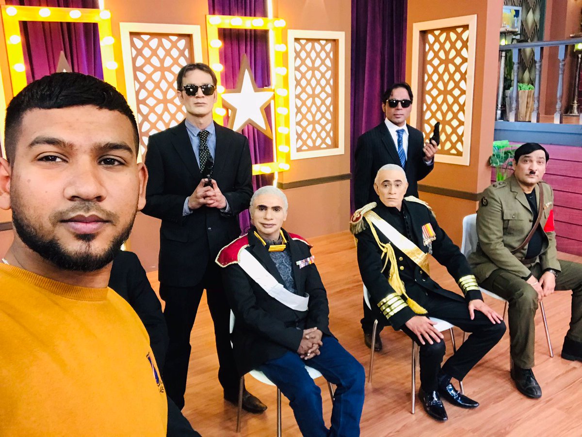 jawadkhan15811's tweet photo. #GNN #TSKB #New #Hina_niyazi #Getups
#Makeup #Joji #Jawad_Khan1581
!.. KHAN'S BRO..! https://t.co/sqdn9Wuojs