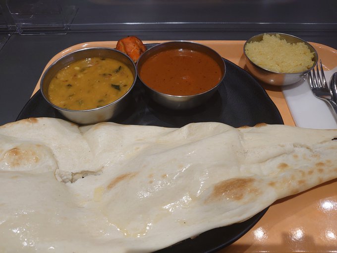 #金曜日はカレーの日 